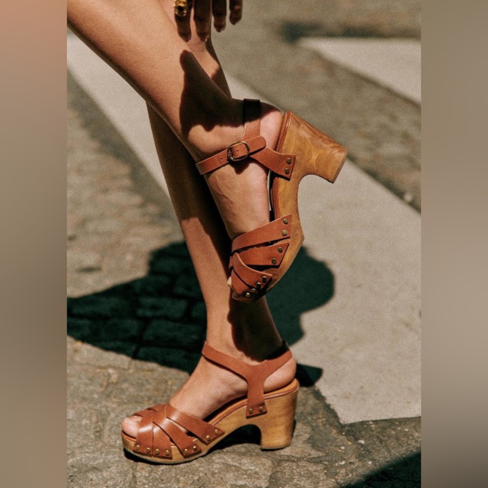 Sézane Isabelle Clogs
